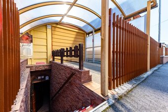 Predám vináreň s dvomi garážami - 5