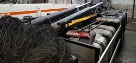 hákový nakladač na prep.kontajnerov MAN - 5