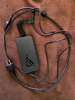 Asus ROG Strix Scar II - 5