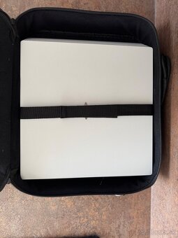 Playstation 4 pro 1TB - 5