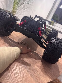 Predam RC ARRMA Kraton 8s BLX 1:5 - 5