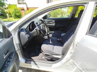 Predám auto Mazda 3 ročník 2006 204 000km - 5