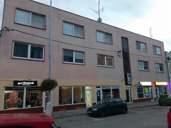 Prenájom kaderíckeho kresla - kaderník, kaderníčka - 5