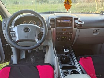 Predám Kia Sorento 2.5.crdi. - 5