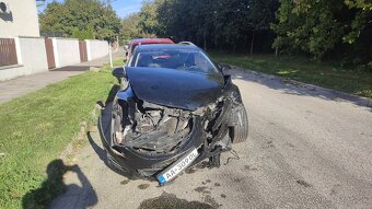 Búraná Mazda 6 2.0 MZR - 5
