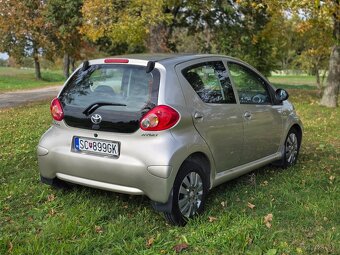 Predám Toyotu Aygo s automat. prevodovkou - 5