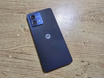 Motorola Moto G84 5G 256gb 12gb ram s krasnym 120 hz amoled - 5