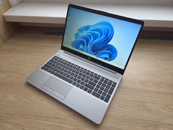 HP 255 G9 ;15.6 FHD,AMD R5 5625u 8GB/512GB,W11,zaruka+brasna - 5