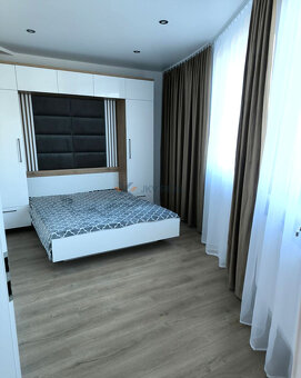 Prenájom v Srdci Michaloviec: Luxusný 2-izbový Byt s Novým Z - 5