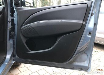 Fiat Dobló 1.6 JTD nafta manuál 77 kw - 5