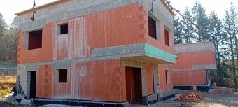 Predaj 4-izbový rodinný dom (hrubá stavba) s pozemkom 585m2 - 5