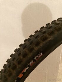 Predám plášť Maxxis - 5