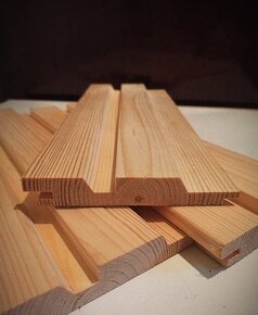 Drevený 3D OBKLAD,ROMBUS DUO 27x148 ČERVENÝ SMREK - 5