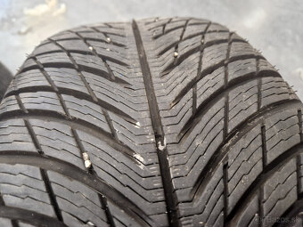 5x108 r18 kolesa volvo xc40 disky alu 18 235 55 elektrony XC - 5