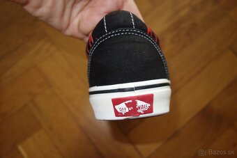 Nové tenisky Vans of the wall veľ. 39 - 5
