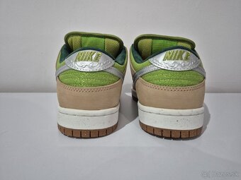 Nike SB Dunk Low Escargot - 5
