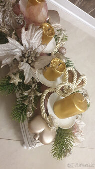 adventný vianočný sviatočný veniec   +  ozdobné hviezdy z dr - 5