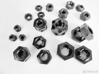 AERO 30, 50 skrutky kolies a dverí - 5