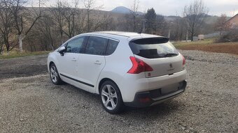 Peugeot 3008 Hybrid4 - 2.0 Diesel 4X4 - 5