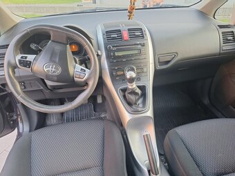 Toyota Auris 1.6 Valvematic - 5