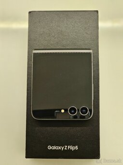 Samsung Galaxy Z Flip5 - 5