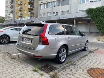 VOLVO V50 D5 - 5