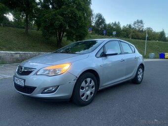 Opel Astra J SportsTourer - 5