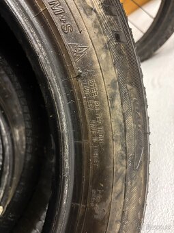 Predám zimné pneumatiky Falken Eurowinter HS01 205/55 R16 - 5