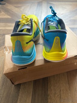 Pánske bežecké topánky Mizuno Wave Rebellion Pro - 5