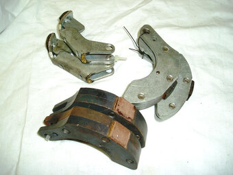 - Nové - SEDLO - na BABETTA 210 - Orig. - 5