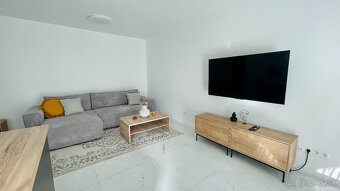 NA PRENÁJOM: Klimatizovaný 2 izbový byt s lódžiou - 5