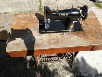 Šijací stroj Lada - 5