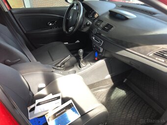 Renault megane combi 2015 - 5