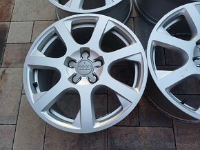 org.hlinikové disky Audi Q5,Q3,--8Jx17-ET-39--5x112 - 5