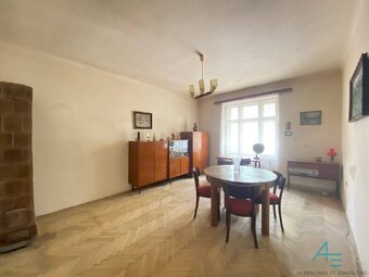 Unikátny, historický, veľký byt v centre. - 5