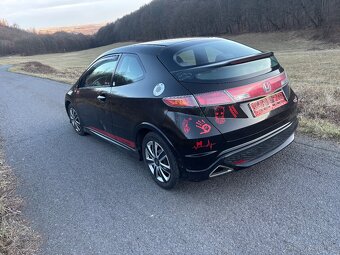 Rozpredám Honda civic 8g 2.2 cdti 103kw UFO - 5