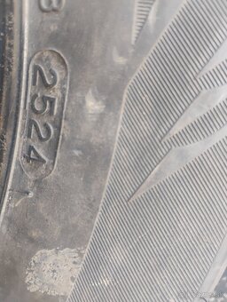 Predám  zimné pneumatiky 195/65 R15 - 5