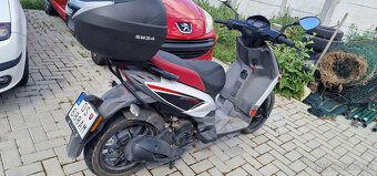 Predám Aprília SR 125 Motard 4T - 5