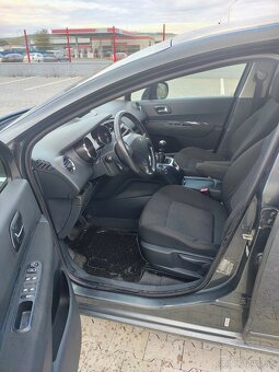 Peugeot 5008 1.6 HDI 80kw - 5