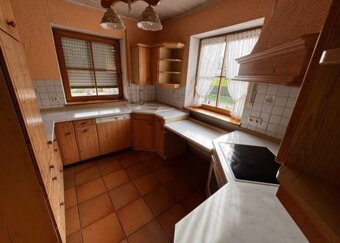 Kuchyňská linka smrk masiv se spotřebiči,5666 - 5