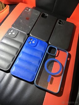 📱 iPhone 11 – 64GB - 5