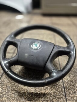 Predám multifunkčný volant pre Škoda Octavia II 2 - 5