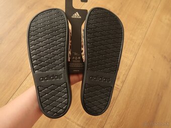 Dámske šľapky Adidas Adilette Comfort 40,5 - NOVÉ - 5
