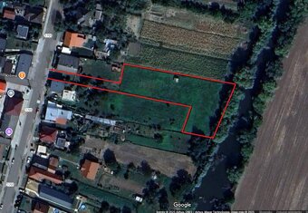 Dvorany nad Nitrou - veľký pozemok pri vodnej zátoke NR-TO - 5