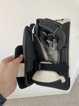 REZERVOVANE - Brankarske rukavice CCM Axis F5 jr - 5
