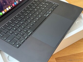 Macbook Air 15" M2 (Ako nový) - 5