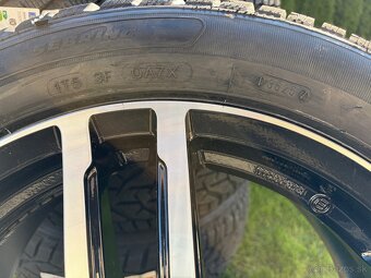 č14 Zimná sada VW Čierna 215/55 R17 - 5