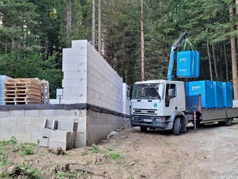 Preprava materiálu autom s hydraulickou rukou (8t, 8m dosah) - 5