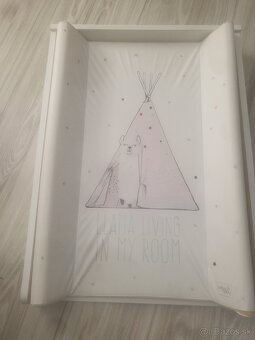 Prebaľovací pult - 5