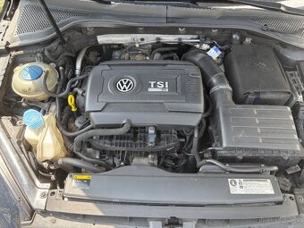 Golf R 221kw 4motion DSG Pokazeny motor - 5
